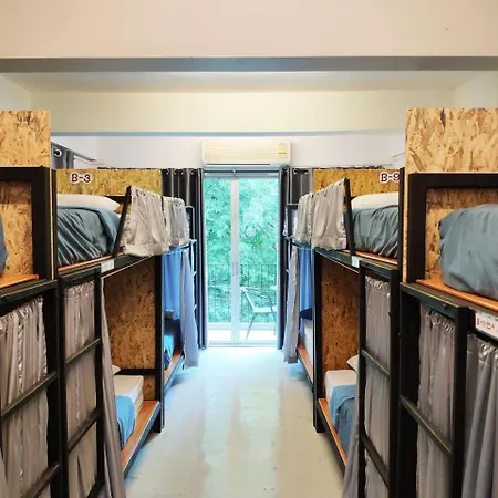 Ninety 9 Hostel (Adults Only)